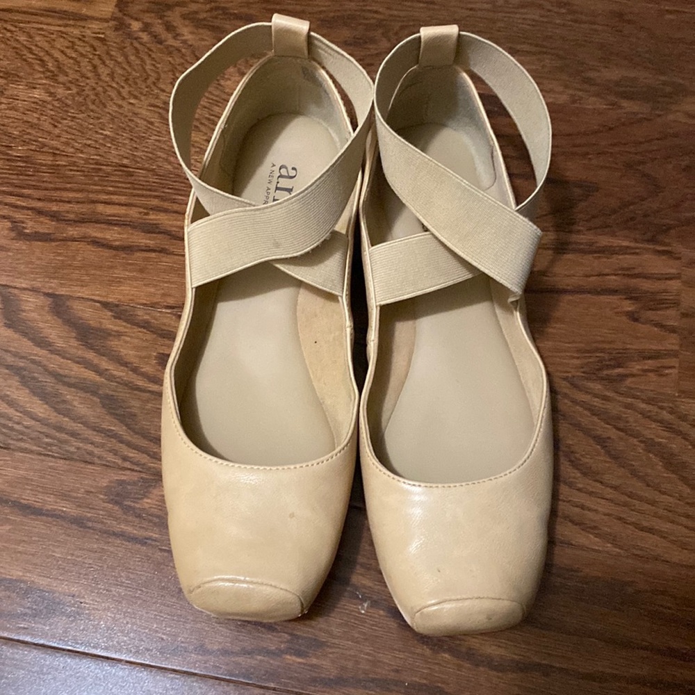 Nude ballet style flats